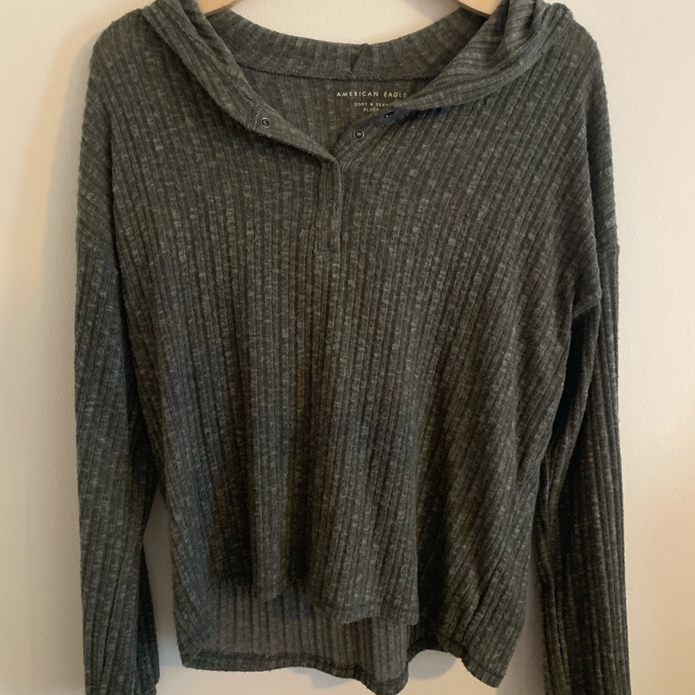 COPY - American Eagle hooded soft shirt